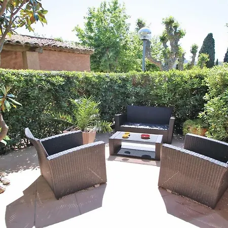 Maison Climatisée Avec 3 Chambres, Terrasse Et Jardin Proche Du Centre-ville Et Commerces - Les Bleuets D'azur